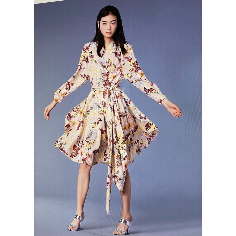 Diane Von Furstenberg 100% Silk Floral Draped Dress Tie Waist Belt Dress Size 6